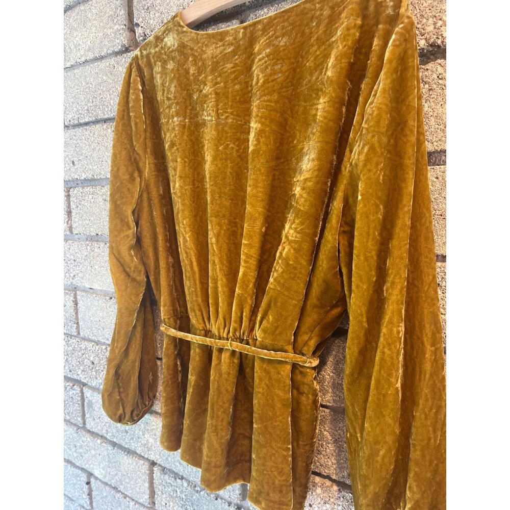J. Crew Golden Velvet Wrap Blouse With Tie Waist Long Sleeves V-Neck Women’s Siz - Picture 8 of 8